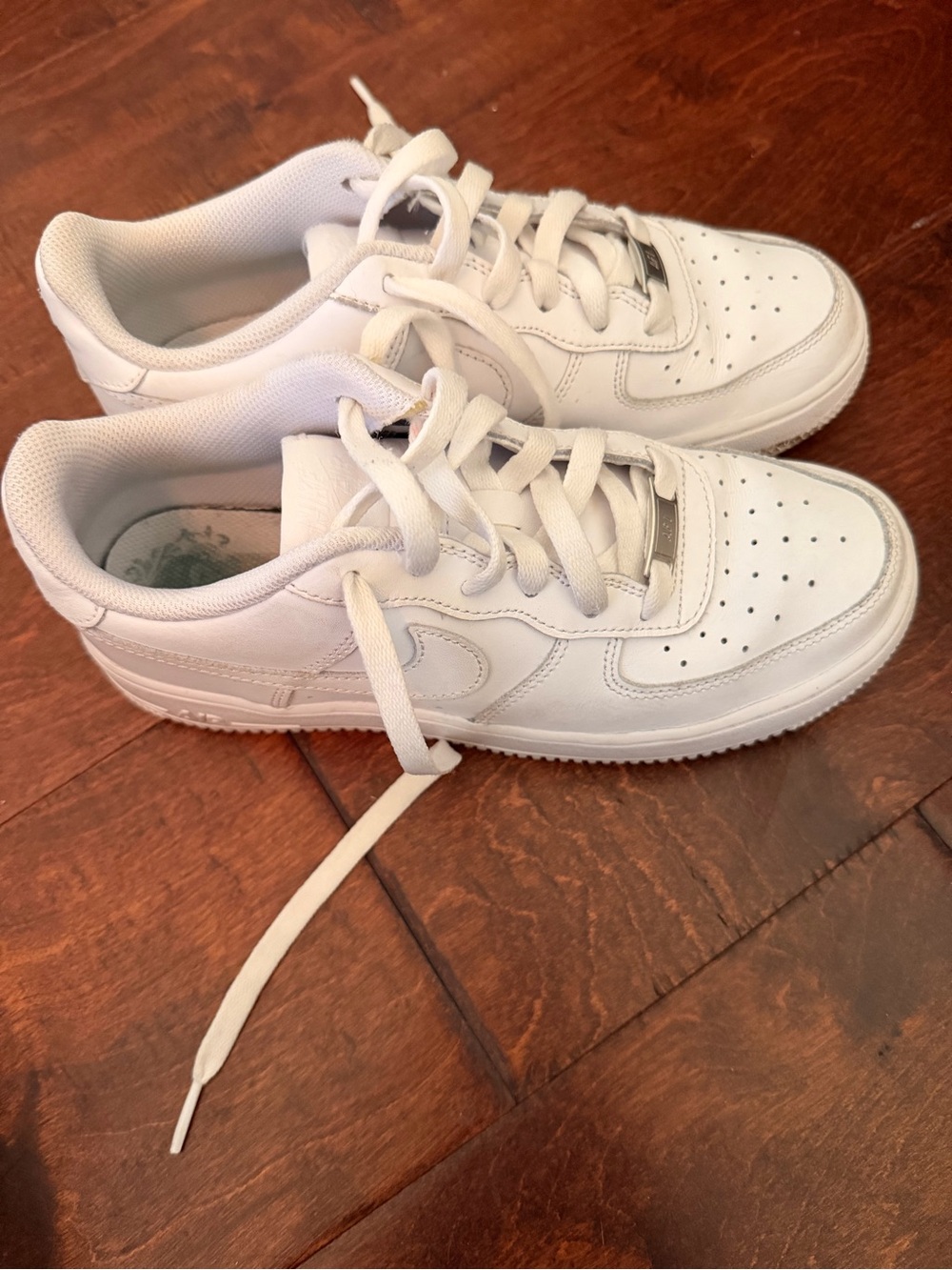 White AF1 - Picture 2 of 7